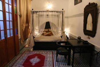 Riad Naila &