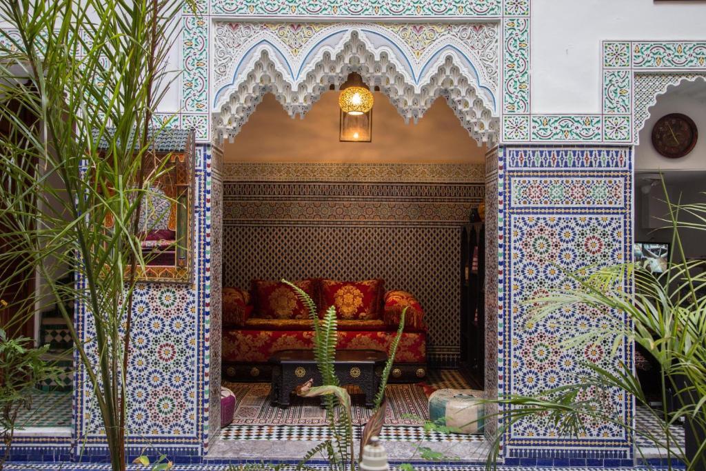 Naila & 4* Fez